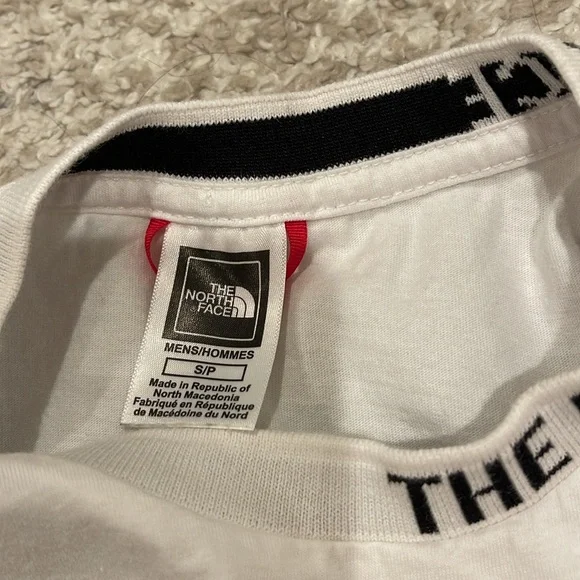 T-shirt The North Face Size Small - Picture 5 of 9